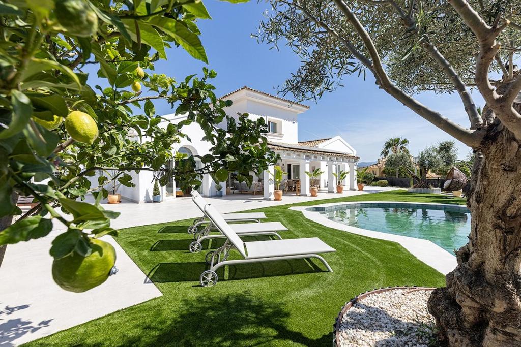 Villa close to the beach sea views - 1