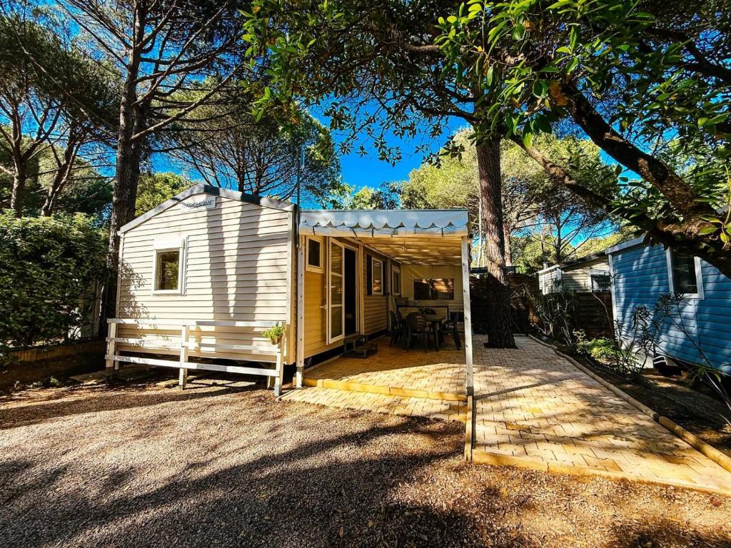 Chalets with kitchen outside at Camping Leï Suves - JoyCasa - 3