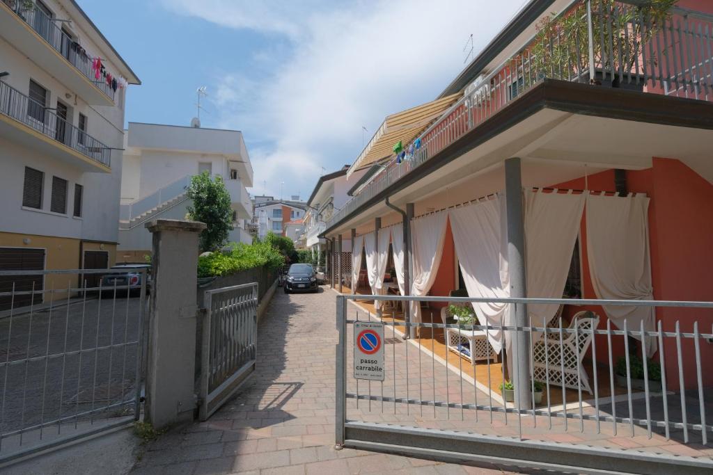 CASA ROSSA TOMASINI Appartamento per famiglie, tre camere , spiaggia compresa - 5