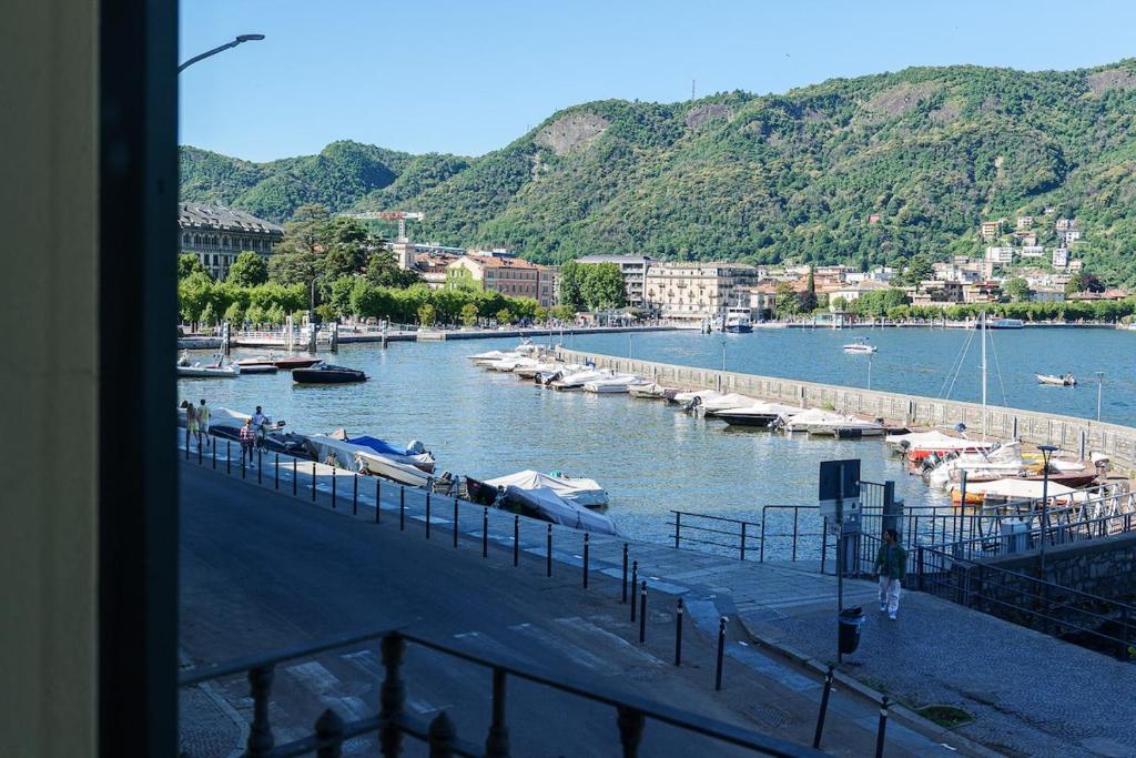 Dionigi Lake Front Apartment - 2