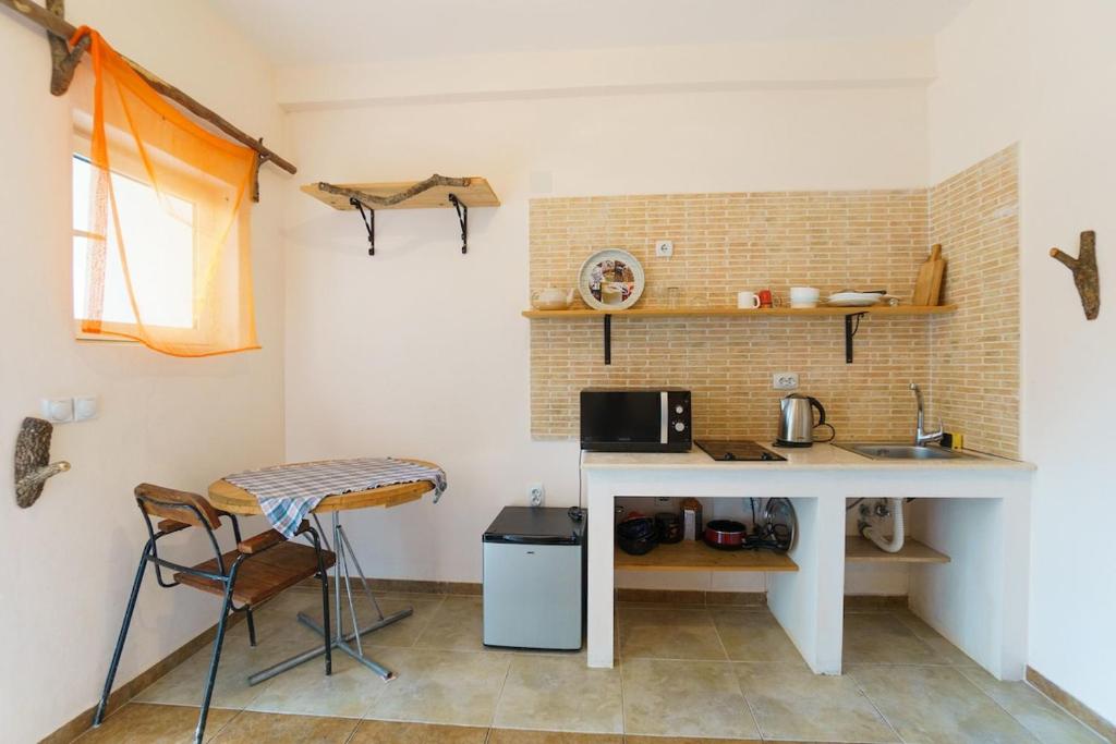 2 Apartment with the bathroom and kitchen for 3 - 4