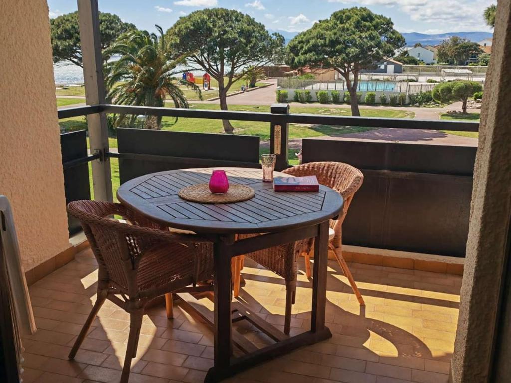 Appartement T2 Cabine 6 Couchages avec Terrasse et Accès Piscine au Barcarès - FR-1-195-17 - 1