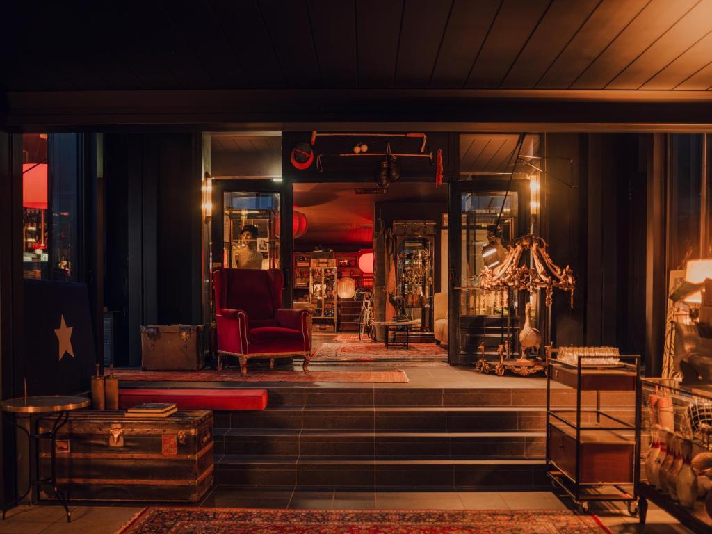 Bar/lounge