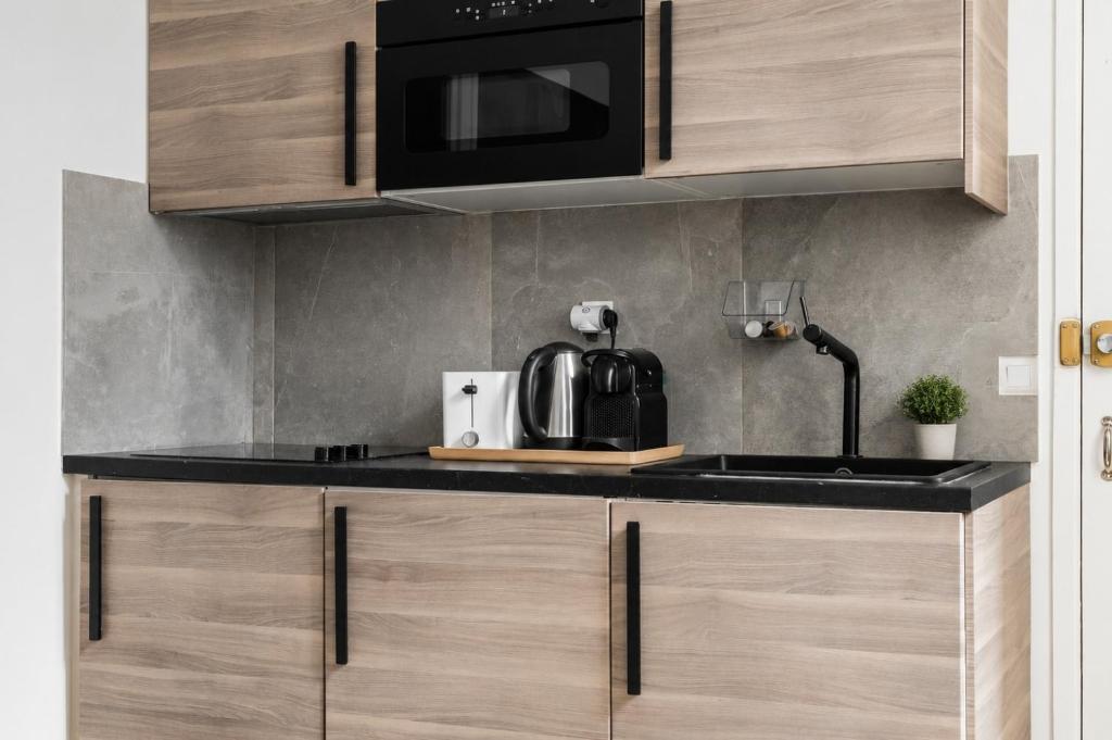 TheBlueStay 350 - Stunning Apt in République - 3