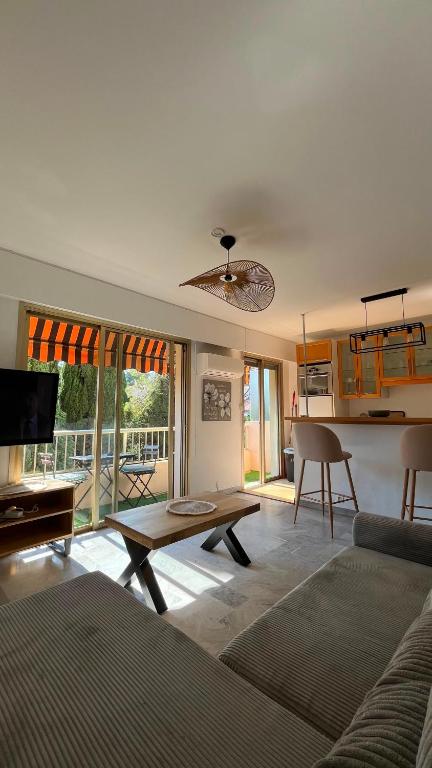 Cosy, terrasse, parking, proche centre et plages - 1