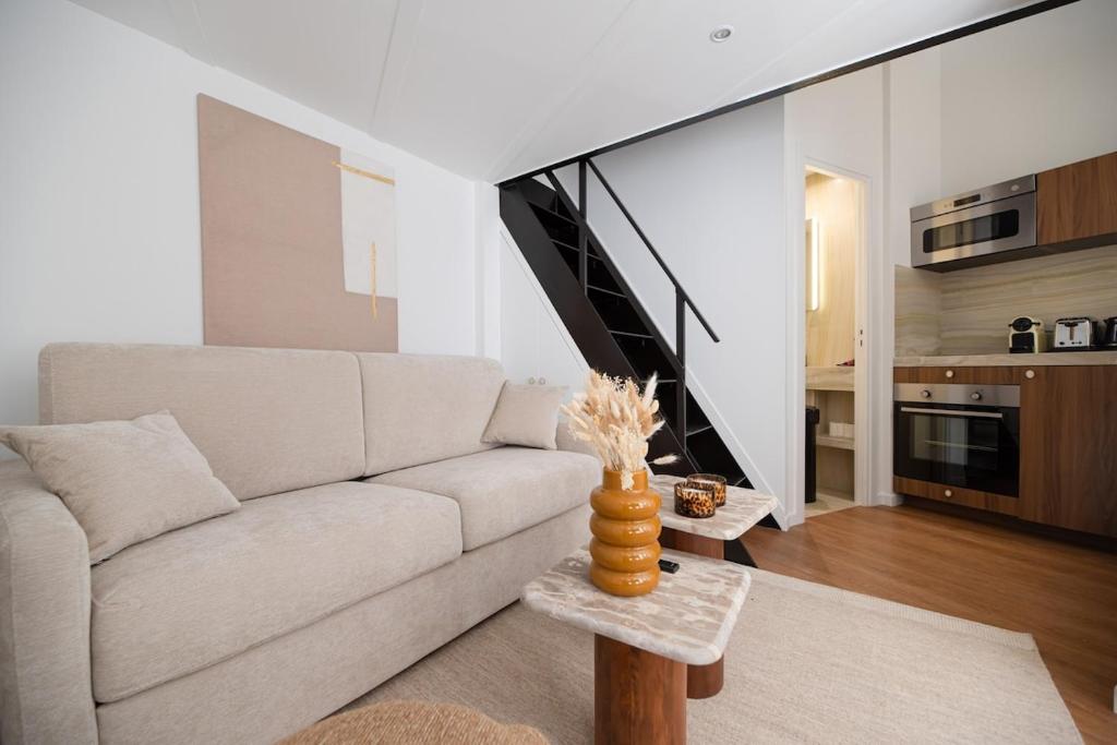 Cosy Apartment in Central Paris with AC - 1