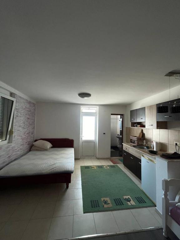Sutomore Stay - 4