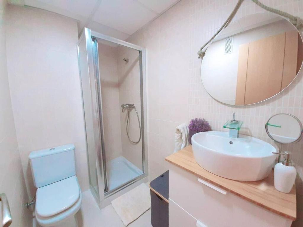 Bright Apartment with 2 Bathrooms, Central Malaga - 2