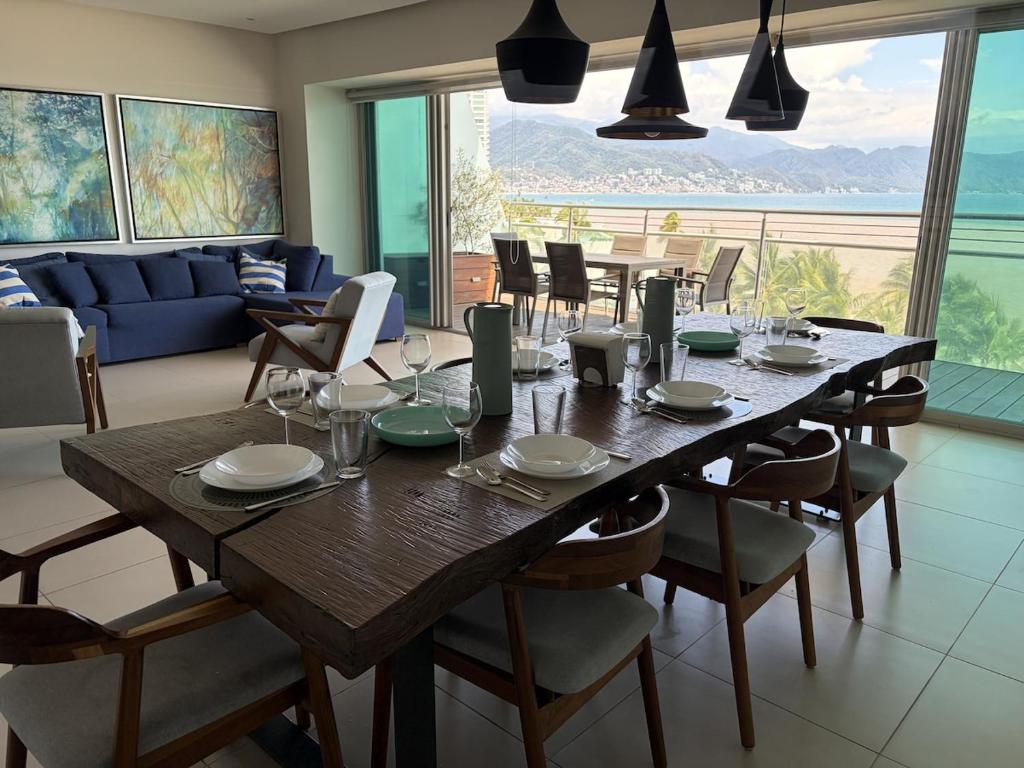 Apartment with Ocean View Icon Vallarta 7th Floor - 1