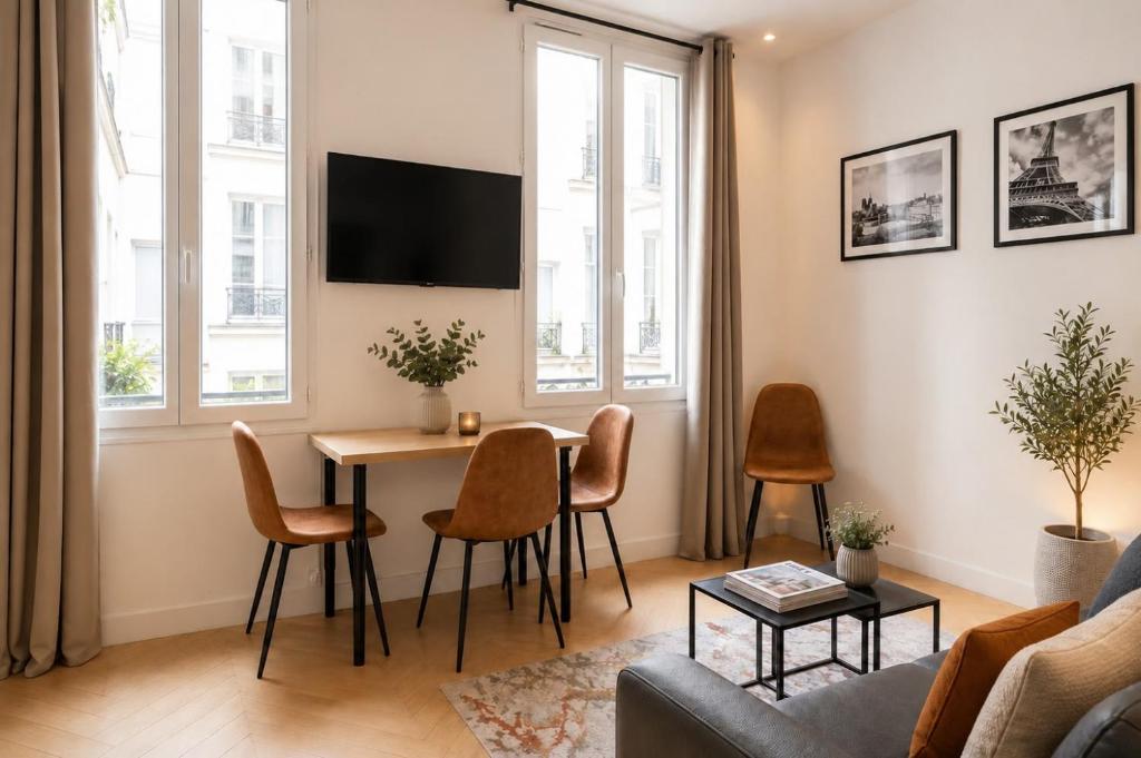 TheBlueStay 350 - Stunning Apt in République - 4