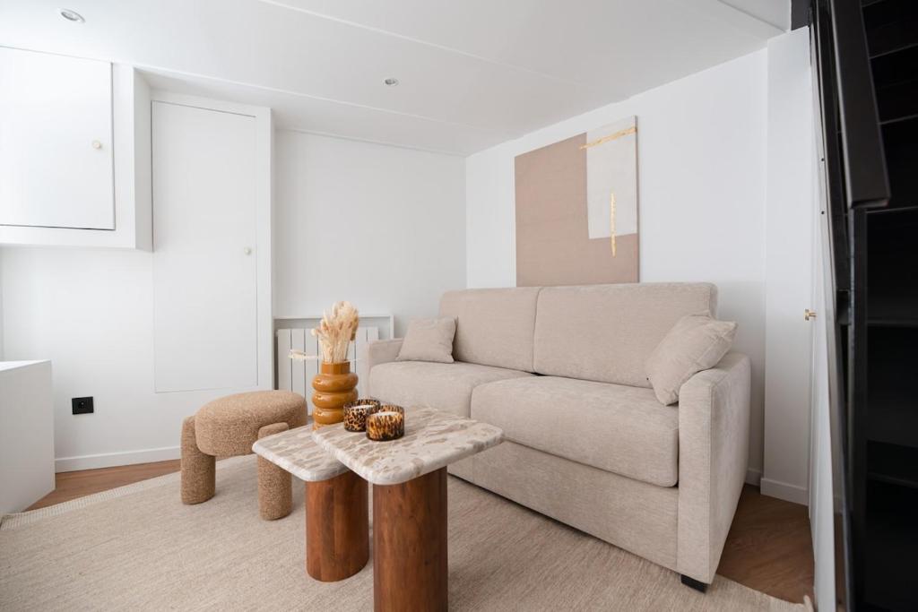 Cosy Apartment in Central Paris with AC - 2