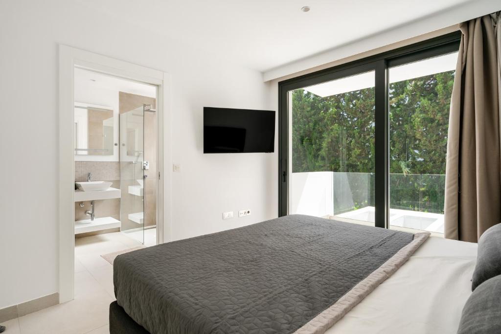 West Beach Estepona Townhouse - 5