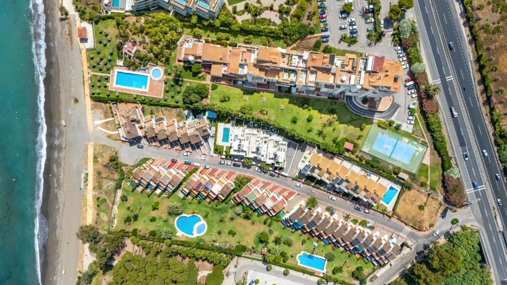 West Beach Estepona Townhouse - 4