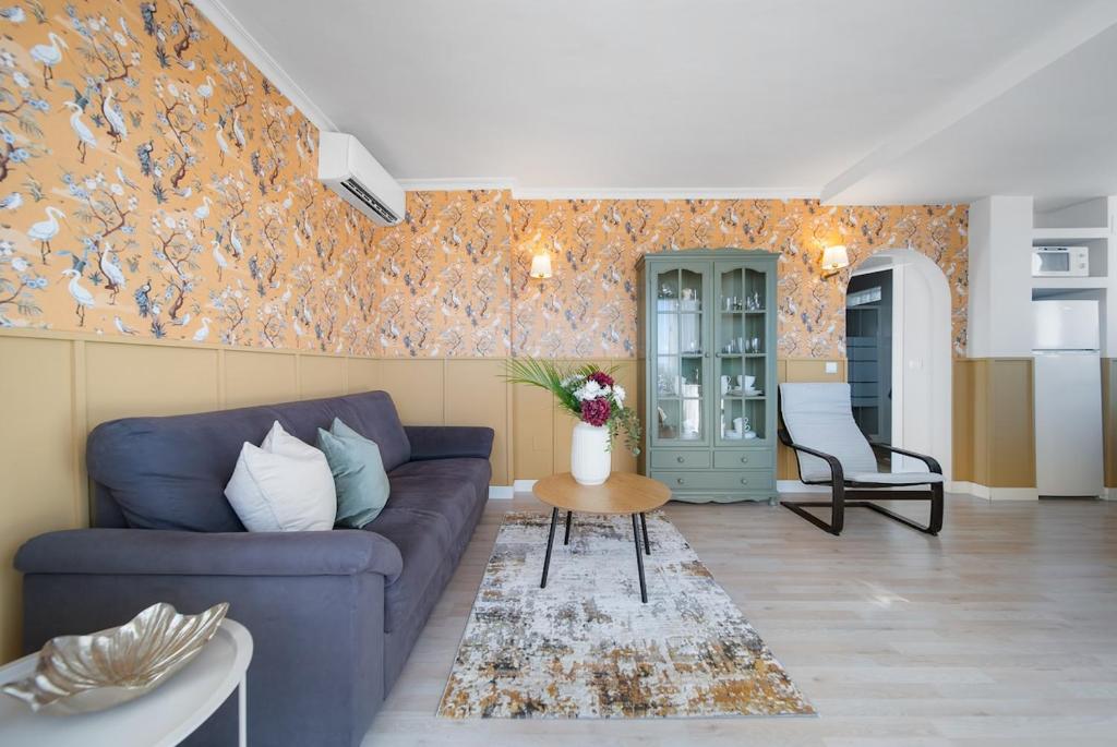 Cozy and Stylish Sea View Apartment, Beach 150m - 1