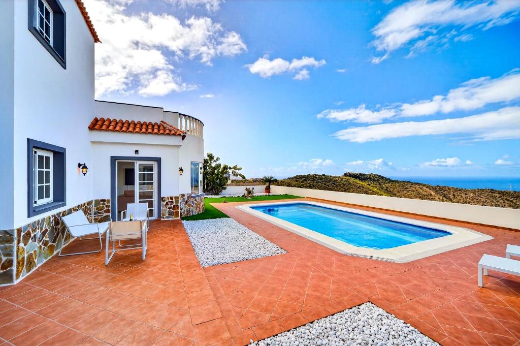 Apartment with private pool - 3