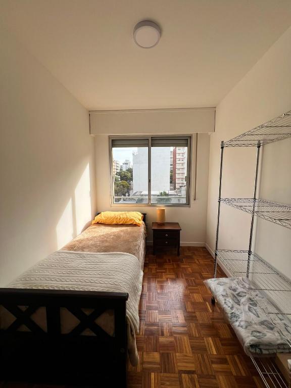 Habitación con baño privado en Pocitos - 3