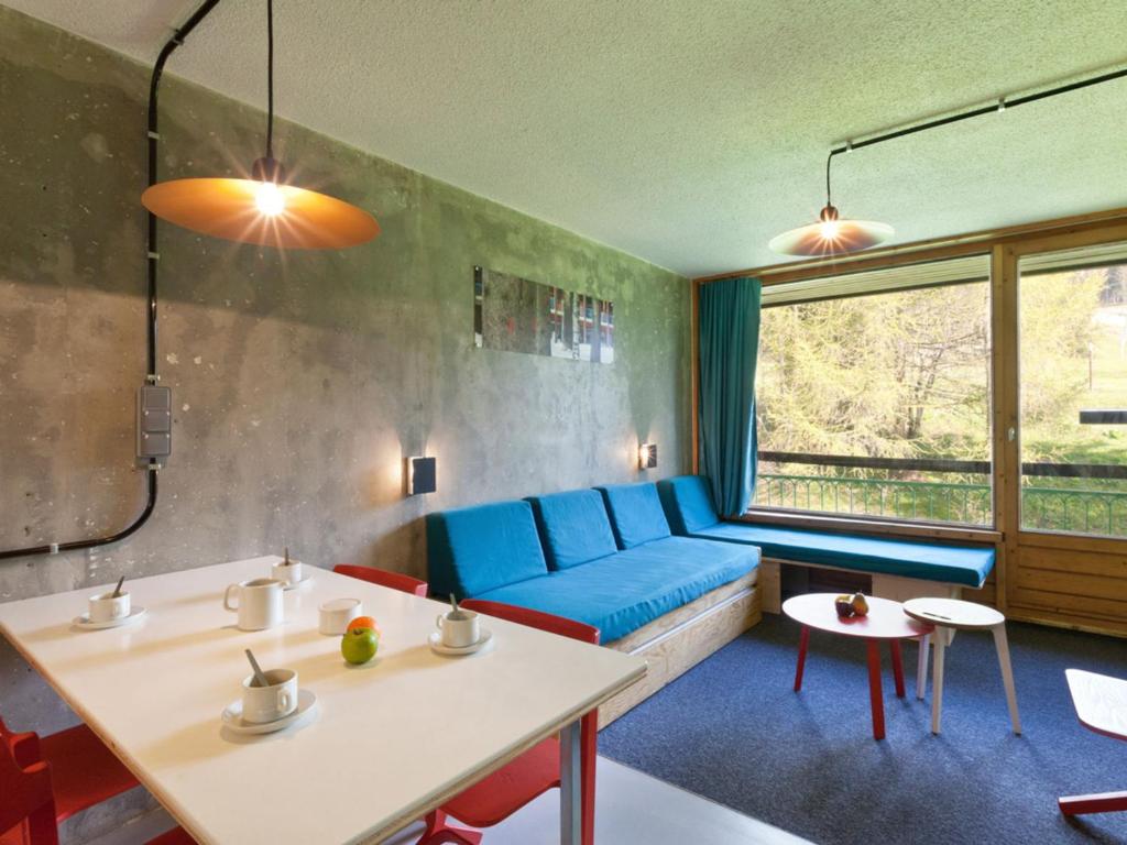 Studio rénové ski aux pieds avec balcon, animaux admis - FR-1-346-346 - 1