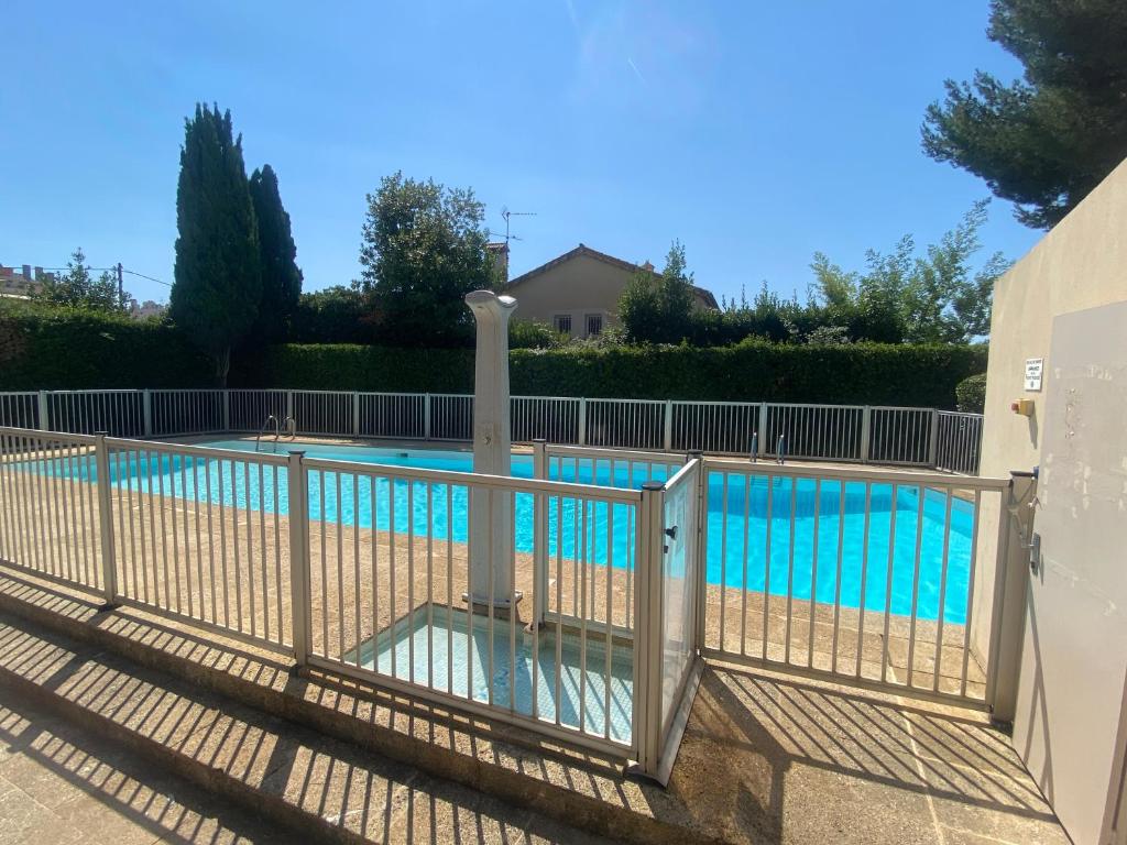 Sea View Apartment - Private Parking, Swimming Pool, Air Conditioning - 5