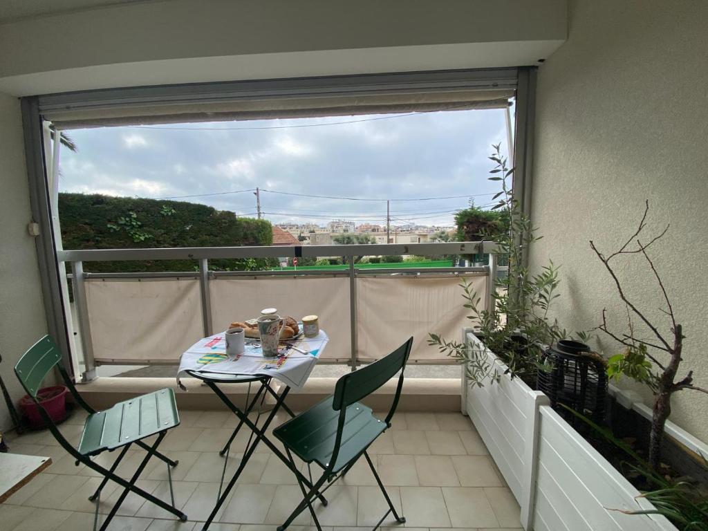 Cocon élégant avec balcon ensoleillé proche mer - 2