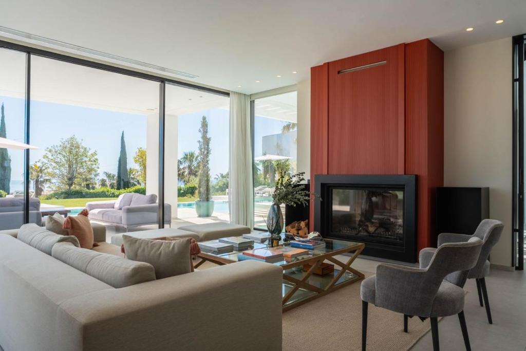 Villa Aria Contemporary Luxury in Paradise - 3