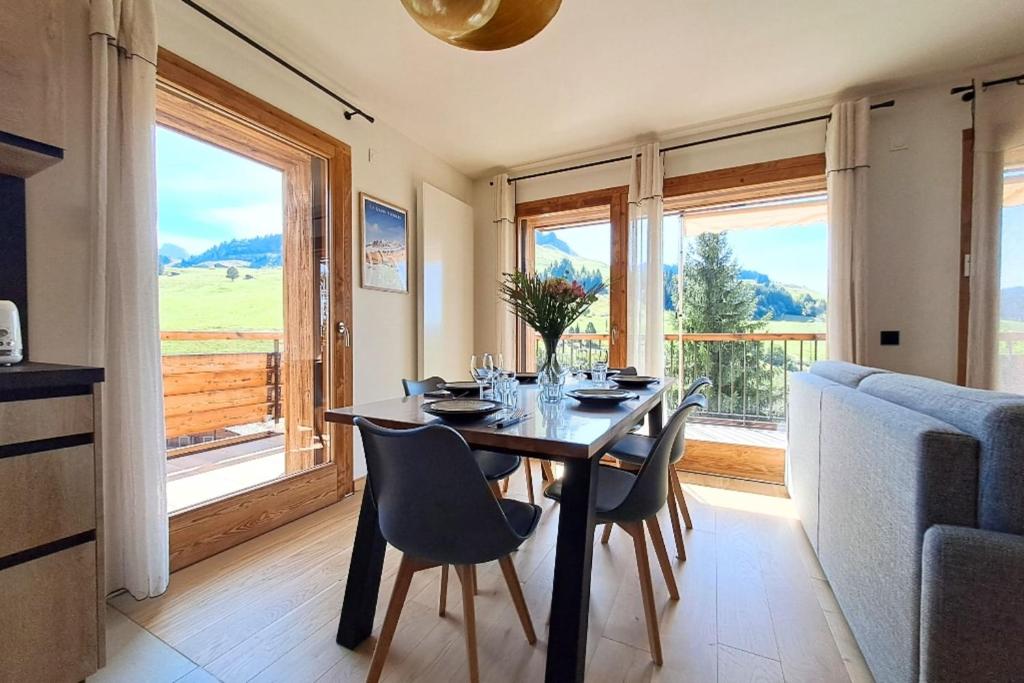 Spacious 8-person apartment with mountain views - 5
