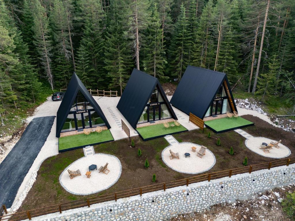 Durmitor forest lodge - 2