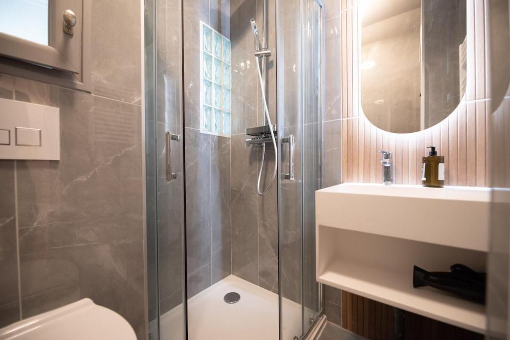 Lovely Parisian Flat -Prime Location, 7th District - 4
