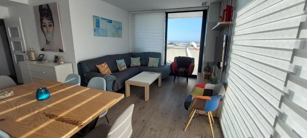 Apartamento Torre D'Arenas playa Victoria, piscina y parking - 3