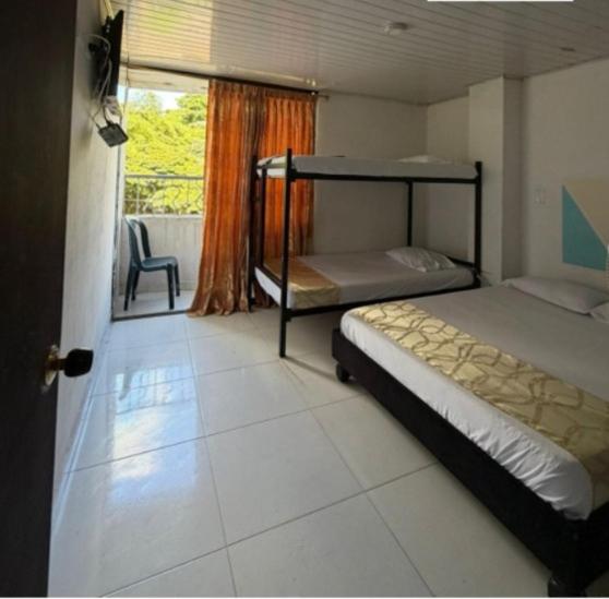 Hotel Cali Lord - 1