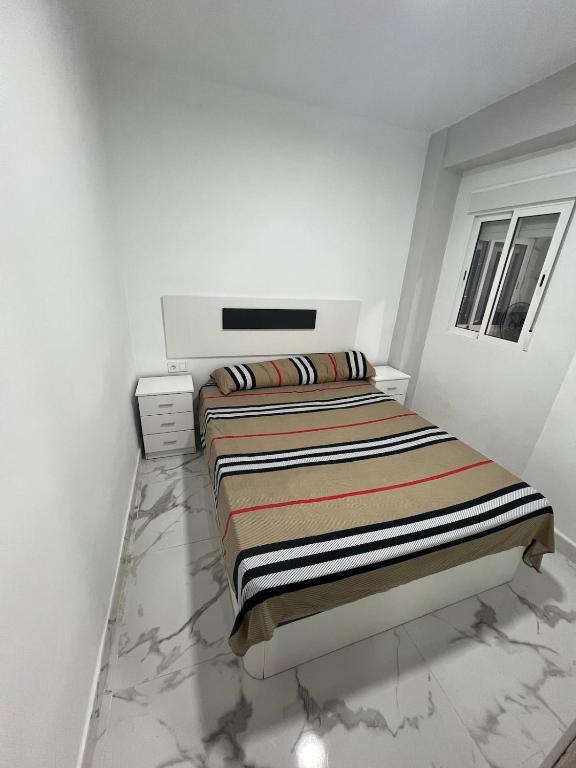 Apartment with Jacuzzi in the center of Gandía - 4
