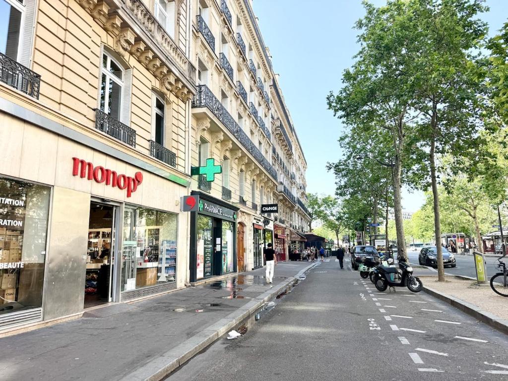 Elegant Haussmann-style apartment Avenue Kléber - 5