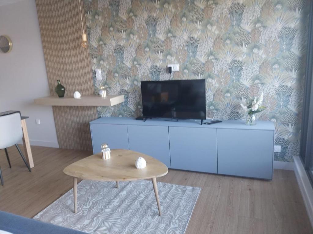Appartement vue mer exceptionnelle et à 3 min à pied renovée en juin - 3