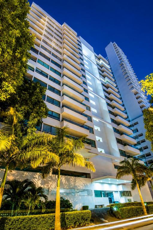 Apartamento en Cartagena con balcon con vista al mar y piscina - 3