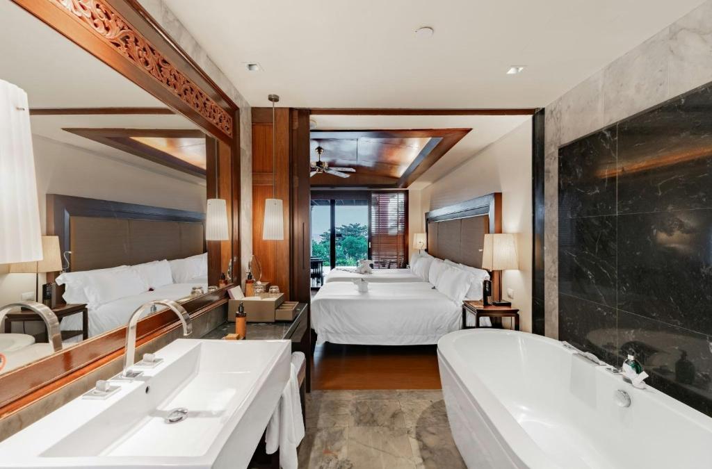 Bathroom, Centara Grand Beach Resort Phuket in Phuket