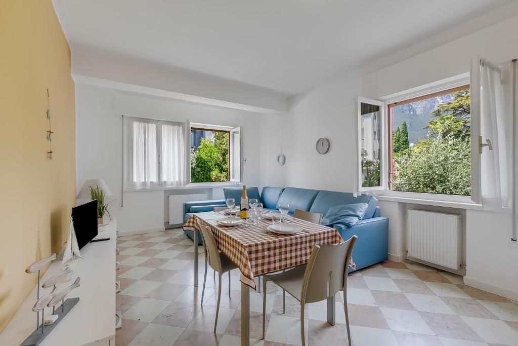Blu Gem Modern 1BR Apt. in Riva del Garda (Sleeps 4) - Happy Rentals - 3