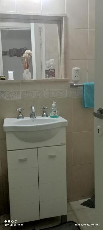 Cómodo dpto Centro Mdq con dependencia - 2