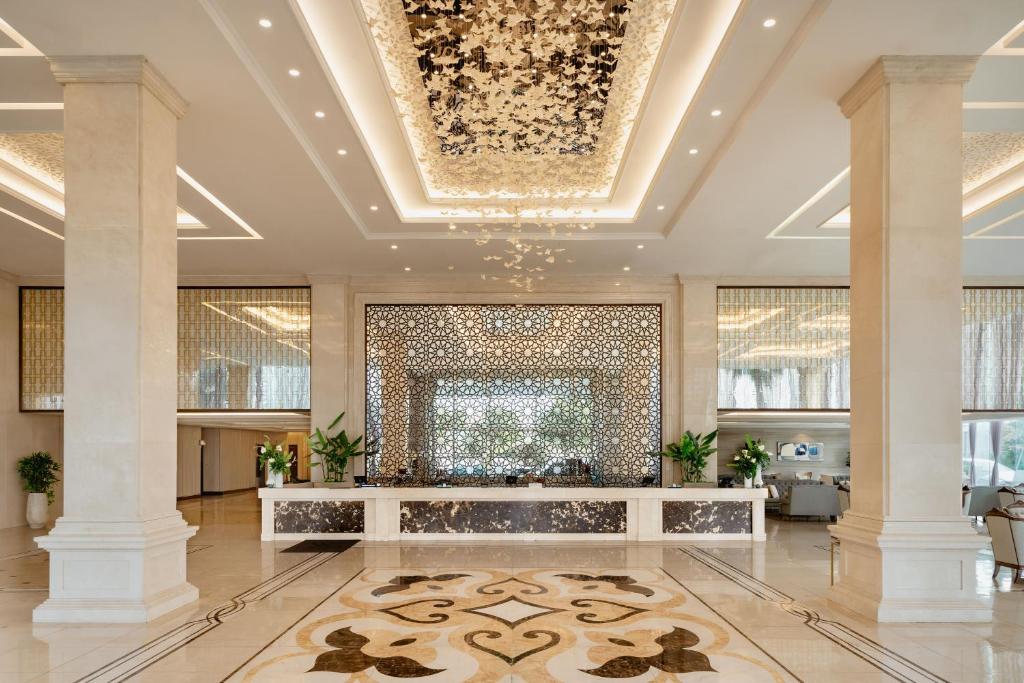 Entrance, Melia Vinpearl Danang Riverfront in Da Nang