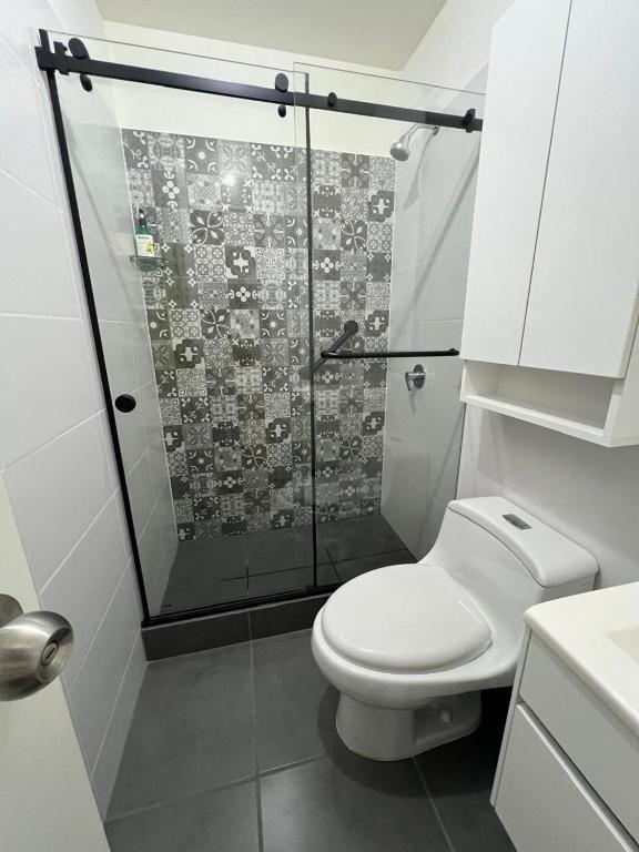 SQ Living-Pool-Coworking-Facing Miraflores - 2