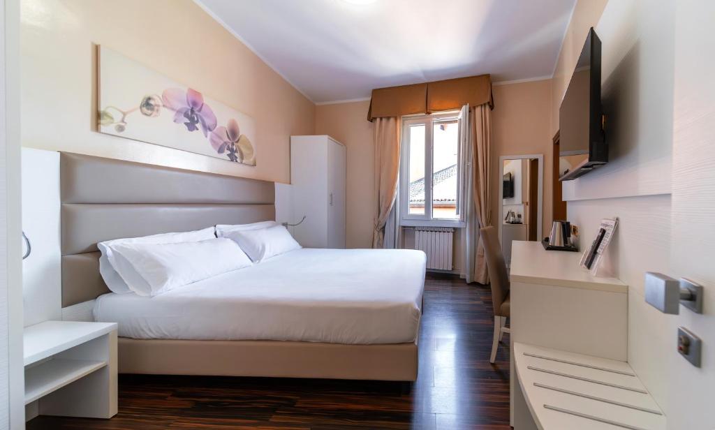Hotel University - 4