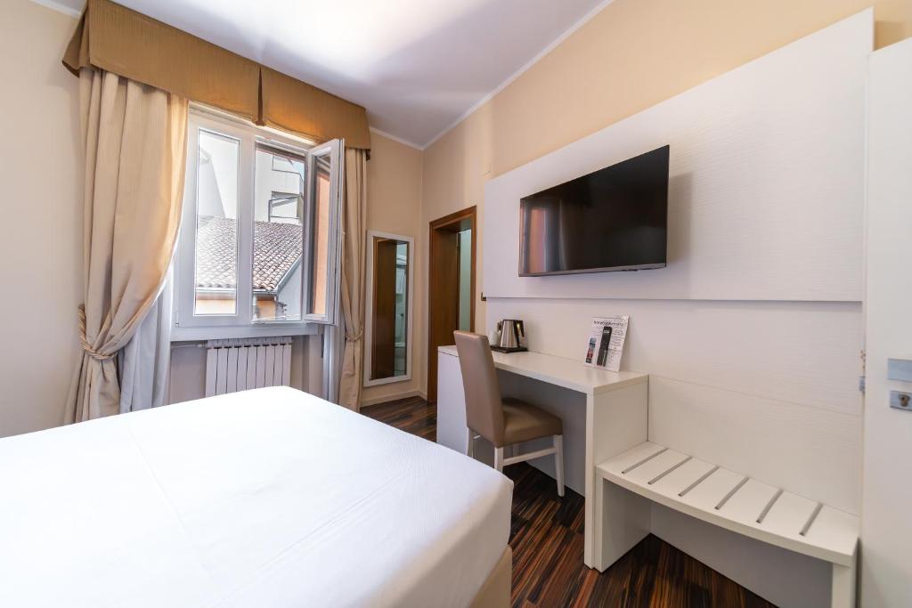 Hotel University - 3