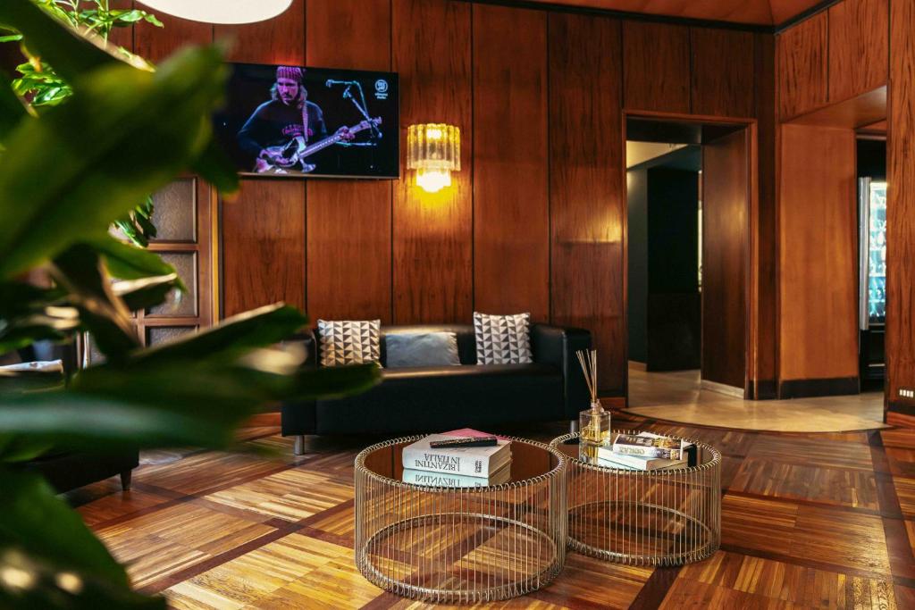 Hotel Italia - 4
