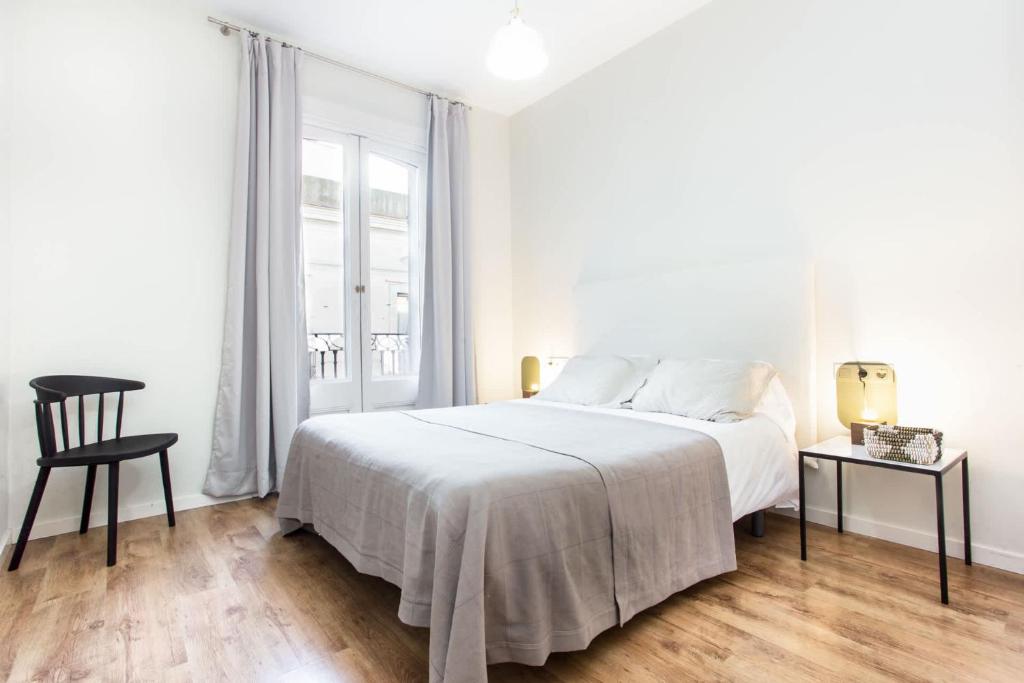 The Collection Barcelona - Centric 2bedroom in Las Ramblas 3 1A - 2