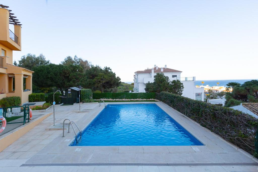 Amplio y cerca del mar Disponible Parking - 2