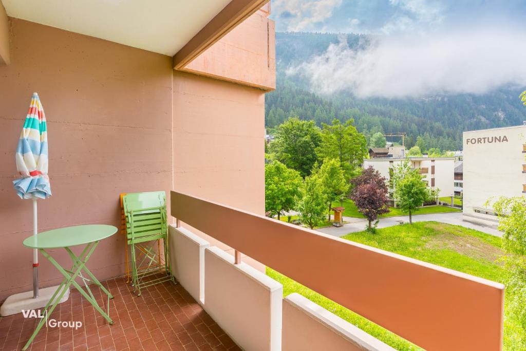 2,5 Zimmer Wohnung Mayenzett zentral mit Balkon - 4