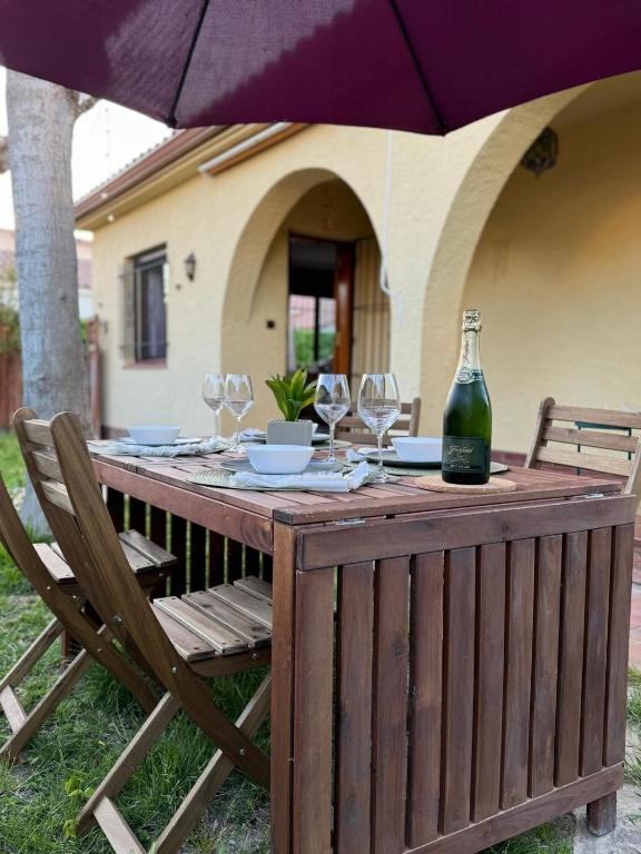 Oceanfront home Parking Wi-Fi AC Relaxation Barbecue Garden - 2