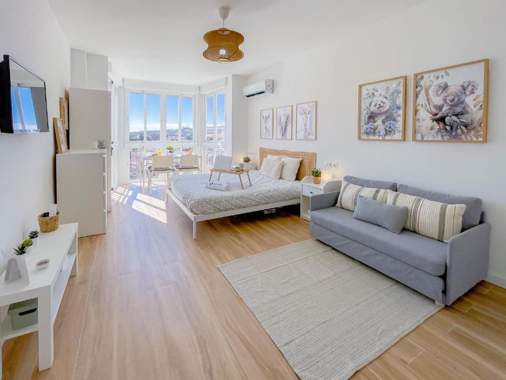 Torremolinos Center Topviews Studio by Stay Belonio - 4