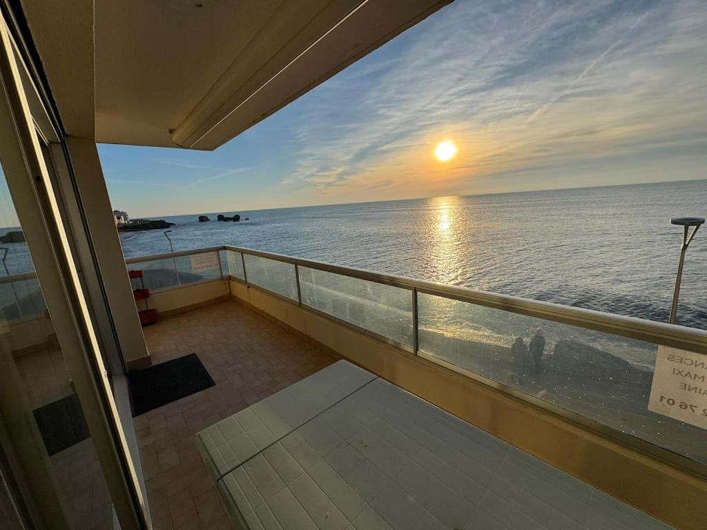 Appartement face MER, 2 chambres, proche commerces - 5
