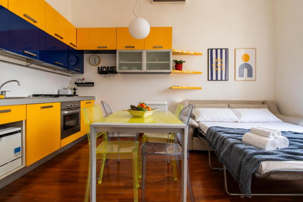 Central Station 5 min - Double bed Caiazzo 4 guests Wifi - 5