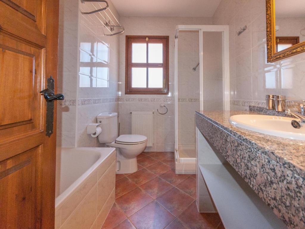 Villa in Calonge with Pool and Mountain Views - 3