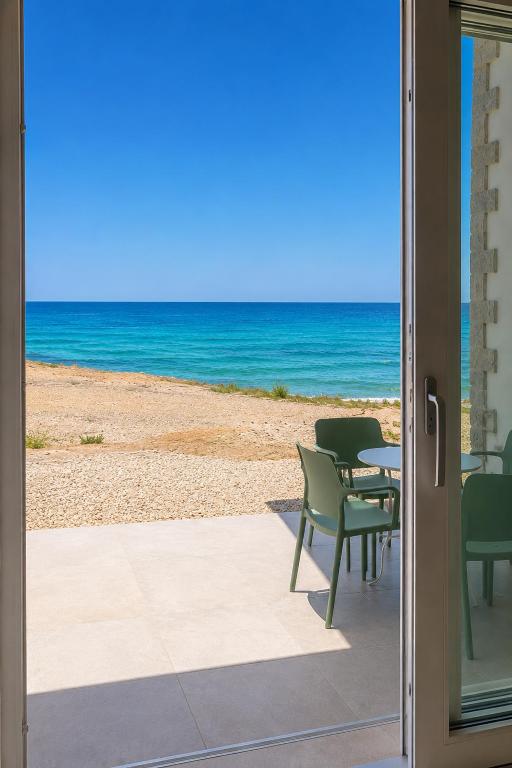 Dimora Bianca - Una finestra sul mare - 2